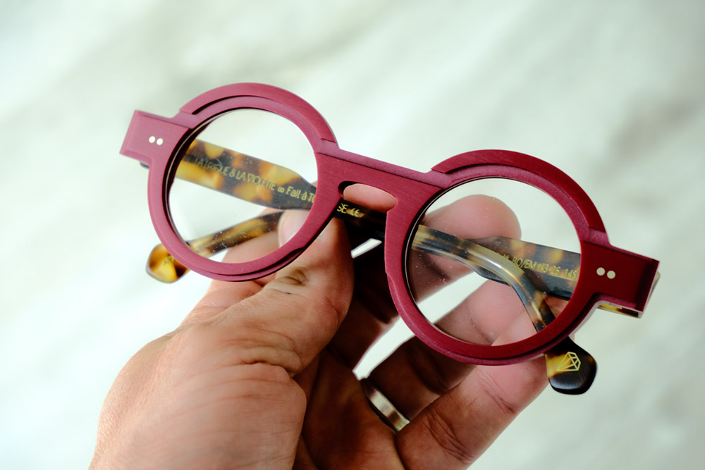 La Brique et la Violette